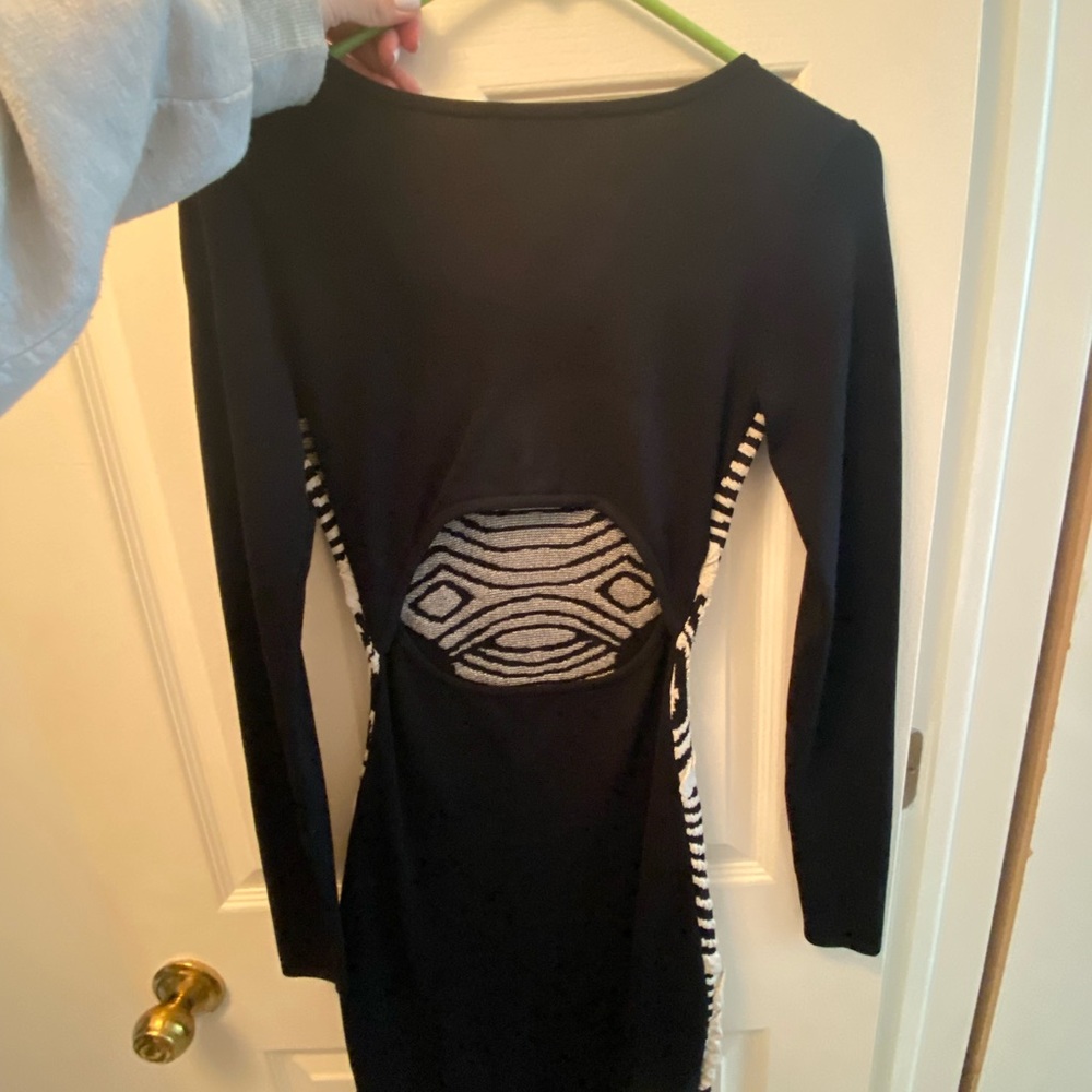 Bebe dress size XS worn once tan and black